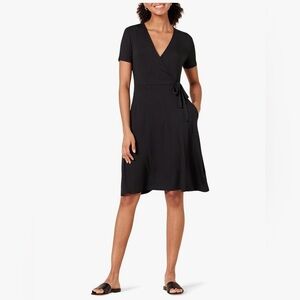 Amazon Essentials Faux-Wrap Dress Short Sleeve Black XL
